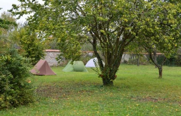 Fontaineblhostel Hostel & Camping Near Fontainebleau La Chapelle-la-Reine Luaran gambar